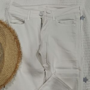 Uniqlo white jean